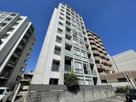 リエス鶴舞EAST TOWERの外観