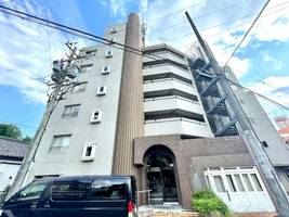シャルム八事の外観