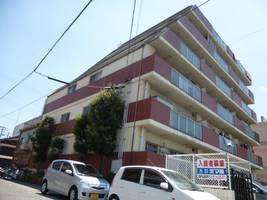 ロイヤルヴィラ飾磨405の外観