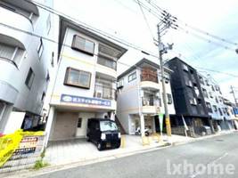 ホワイトハウス小柳の外観