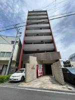 アドバンス大阪ドーム前の外観