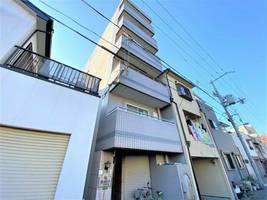 グローバル鶴橋の外観
