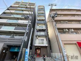 グランエクラ今宮戎の外観