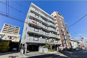 プレシアス赤城の外観
