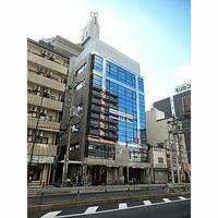 コスモツインパレスの外観