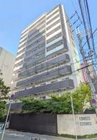 W.O.B.UMEDAの外観