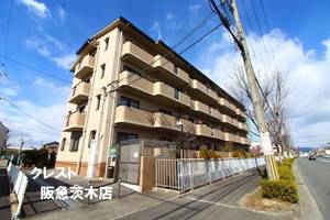 ハイツシャルマンの外観