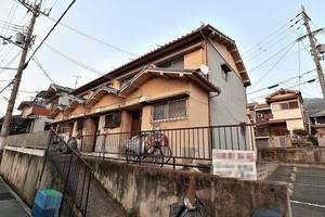 黒谷2丁目テラスハウスの外観