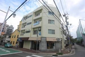 ダイヤハイツ板宿の外観