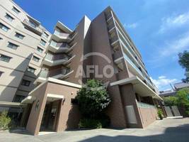 アール・オーハイム松崎町の外観