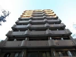 エクセルシオール金山の外観