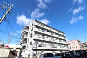 ロイヤル暁503の外観