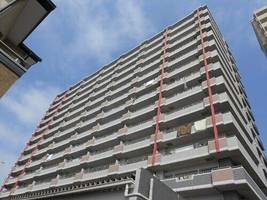 ファミリアーレ名駅の外観