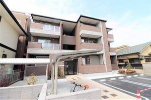 プラシード上泉の外観