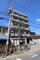 中百舌鳥ビルの外観