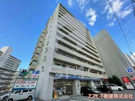 WOB京橋の外観