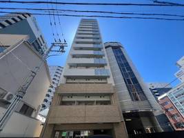 ラクラス長堀橋の外観