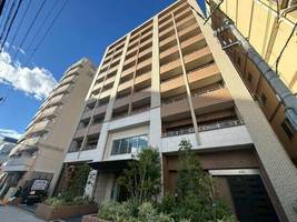 CITY SPIRE難波WESTの外観