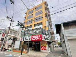 ゴールドハイツの外観