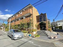 メゾンシャルマンの外観