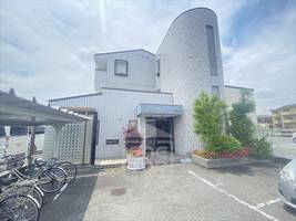 ピースフルハウスの外観