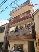 リュウマンション1Fの外観