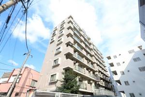 鷹の巣センチュリー21の外観