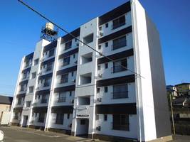 シャトレ泉台Ⅱ B棟の外観