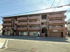 クローバー条南302の外観