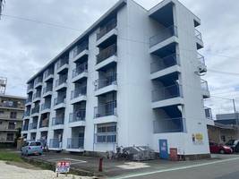 スカイホームの外観