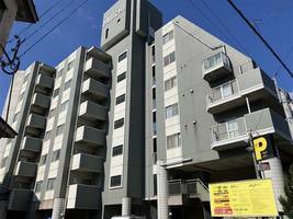 パレス栄町405の外観