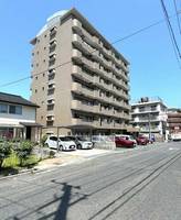 ダイナコート鷹の巣の外観