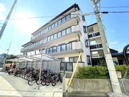 テーミス門ノ前の外観