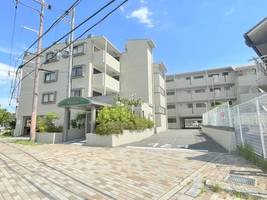 イプシロンC棟の外観