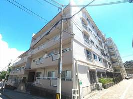 ハローマンション本山の外観