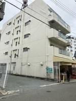 西新町マンションの外観