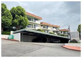 ロイヤルヴィラ苦楽園の外観