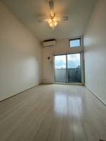 Acero箱崎の外観