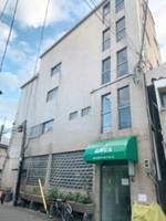 山岡ビルの外観