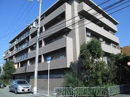 ドルフナガサワ201の外観