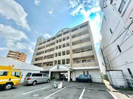 クリエーストの外観