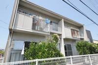 三宝ハイツ B棟201の外観