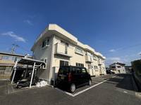 オアシスヤマナの外観