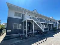 オアシスやまなBの外観