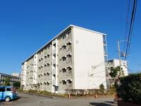 名谷六団地三一号棟の外観
