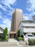 ONEROOFFLATTENJINBASHIの外観