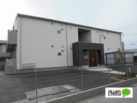 滋賀県東近江市佐野町の賃貸アパートの外観