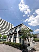 レオパレスレグルス津久野の外観
