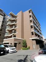 アール・オーハイム松崎町の外観