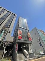 聖−ソレイユビルの外観